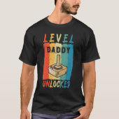 Ankündigung von "Daddy Level Unlocks Schwangerscha T-Shirt (Vorderseite)