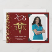 Ankündigung von Gold-Abschluss für das Maroon-Foto (Vorderseite)