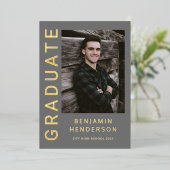 Ankündigung von Grey Boy Foto Gold Foil Abschluss (Stehend vorne)