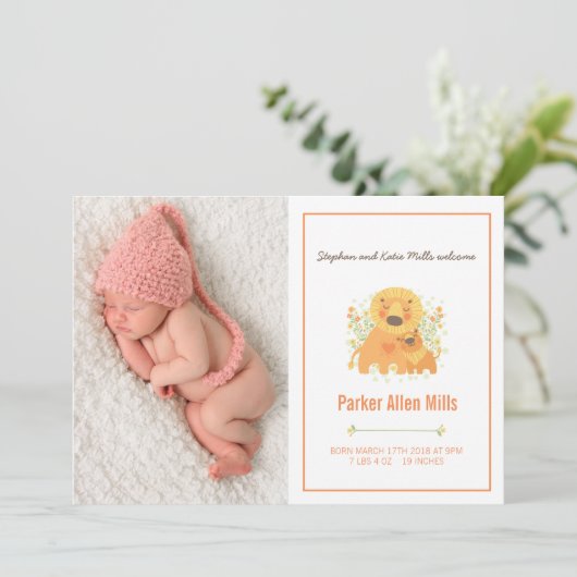 Ankündigung von Lion Cub Birth (Stehend Vorderseite)