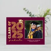 Ankündigung von Maroon Gold Uni-Abschluß Foto (Stehend vorne)