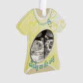 Ankündigung von Maternity Shirt Baby Ornament (Vorderseite)