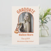 Ankündigung von Music Major Abschluss (Stehend Vorderseite)