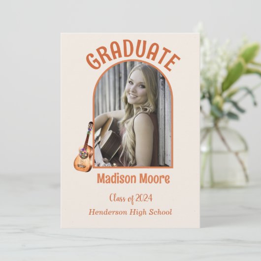 Ankündigung von Music Major Abschluss (Stehend Vorderseite)