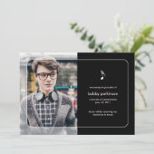 Ankündigung von Music Major Abschluss (Stehend Vorderseite)