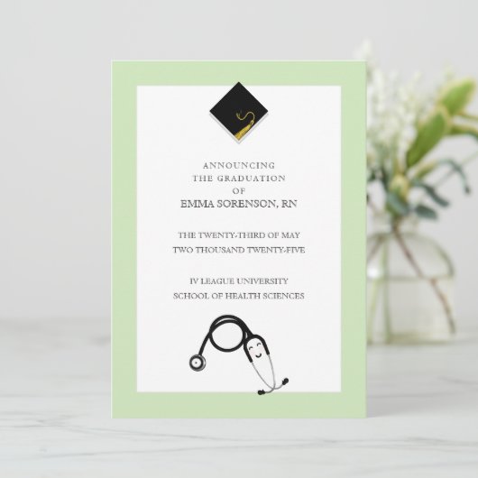 Ankündigung von Nurse Abschluss (Stehend Vorderseite)