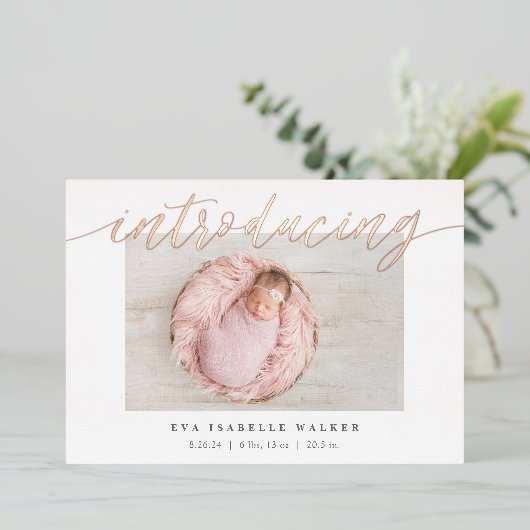 Ankündigung zur Einführung von Foil Birth (Stehend vorne)