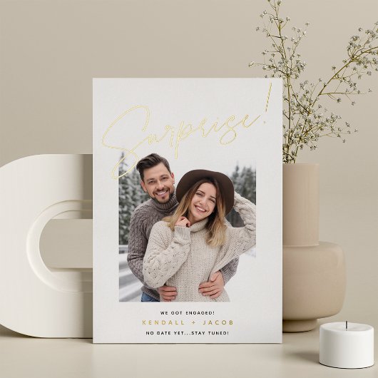 Ankündigung zur Verlobung von Sketch-Foil-Überrasc