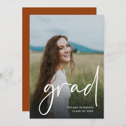 Ankündigungen für die Graduierung moderner Unis-Fo (Vorne/Hinten)