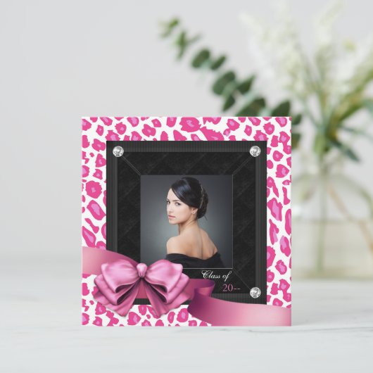 Ankündigungen zur Abstufung von Fotos in Hot Pink (Stehend Vorderseite)