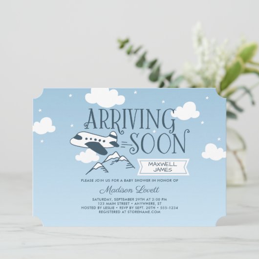 Ankunft bald Flugzeug Baby Dusche Einladung (Stehend Vorderseite)