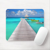 Anlegestelle mit Booten in einer tropischen Lagune Mousepad (Mit Mouse)
