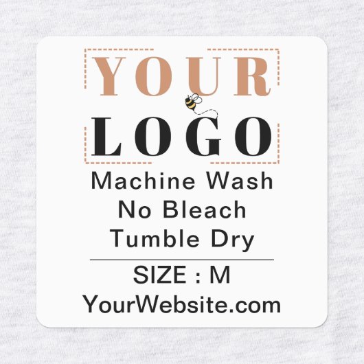 Anleitung zur Pflege und weites Kleidungsstück mit Etiketten (Design 2)