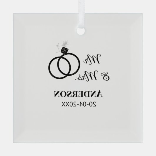 Anm & Frau geben Sie den Familiennamen Datum Jahr  Ornament Aus Glas (Rückseite)