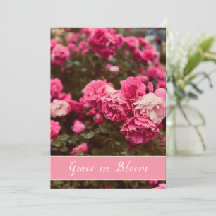 Anmut in Blüte – Rosengarten Florale Postkarte in