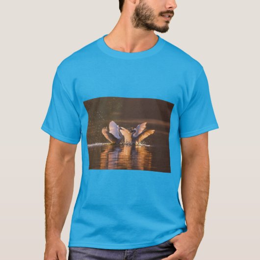 Anmutige Vögel & gefiederte Flügel T-Shirt (Vorderseite)