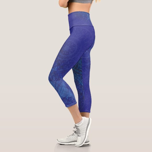 Annahme | Blue Indigo Violet Boho Medallions Capri Leggings (Links)