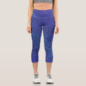 Annahme | Blue Indigo Violet Boho Medallions Capri Leggings (Vorderseite)