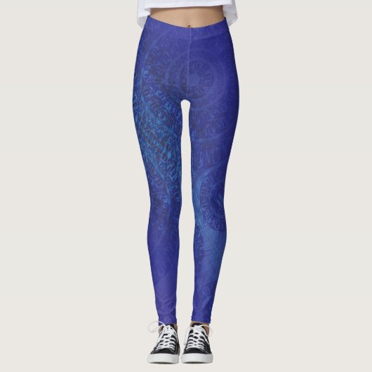 Annahme | Blue Indigo Violet Boho Medallions Leggings (Vorderseite)