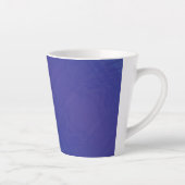Annahme | Blue Indigo Violet Shibori Muster Milchtasse (Rechts)