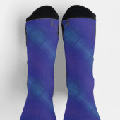 Annahme | Blue Indigo Violet Shibori Muster Socken (Oben)