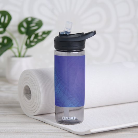 Annahme | Blue Indigo Violet Shibori Muster Trinkflasche (Yoga)