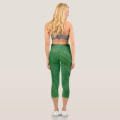 Annahme | Medaillen für grüne Meditation Capri Leggings (Rückseite)