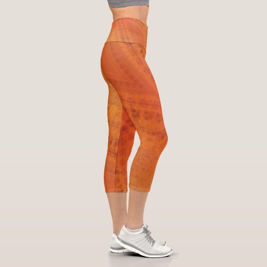 Annahme | Red Orange Yellow Shibori Muster Capri Leggings (Rechts)