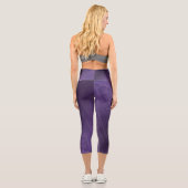 Annahme | Violet Eclectic Boho Pattern Capri Leggings (Rückseite)
