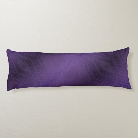 Annahme | Violet Eclectic Boho Pattern Seitenschläferkissen (Rückseite)