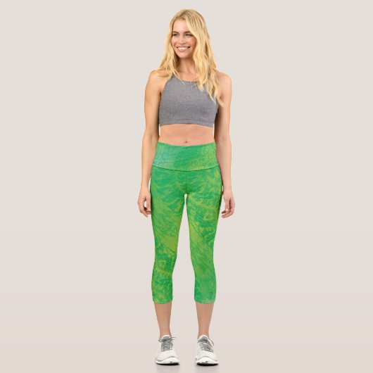 Annahme | Yellow Green Blue Boho Medallions Capri Leggings (Vorderseite)