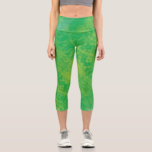 Annahme | Yellow Green Blue Boho Medallions Capri Leggings (Vorderseite)