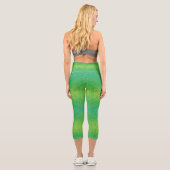 Annahme | Yellow Green Blue Shibori Muster Capri Leggings (Rückseite)