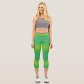 Annahme | Yellow Green Blue Shibori Muster Capri Leggings (Vorderseite)