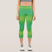 Annahme | Yellow Green Blue Shibori Muster Capri Leggings (Vorderseite)