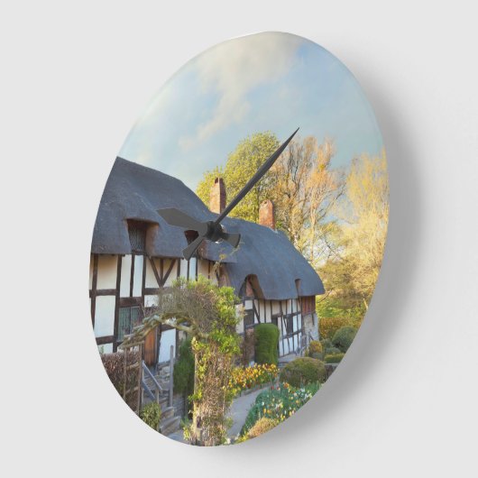 Anne Hathaway's Hütte Large Clock Große Wanduhr (Winkel)