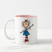 Annie mit der Herz-Tasse Zweifarbige Tasse (Links)
