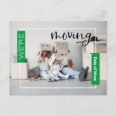 Announcement-Karte zum Verschieben eines grünen be Postkarte (Vorderseite)