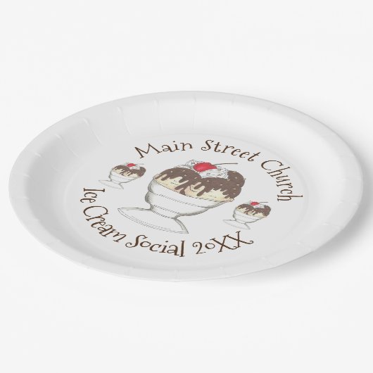 Annual Ice Cream Social Event Hot Fudge Sundae Pappteller (Schrägansicht)