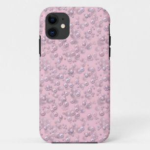 Anordnungen von weiß-rosa Perlen auf rosa Samt Case-Mate iPhone Hülle