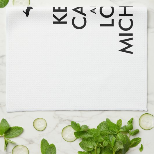 Anpassbare BEHALTEN CALM und LIEBE MICHIGAN Handtuch (Gefaltet)