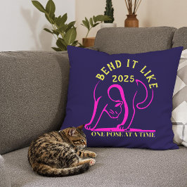 Anpassbare "Bend It Like 2025" Yoga Katze Kissen