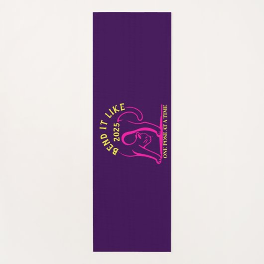 Anpassbare "Bend It Like 2025" Yoga Katze Yogamatte (Vorderseite)