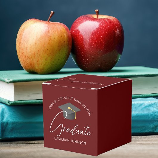 Anpassbare Burgundy Modern Graduation Party Geschenkschachtel