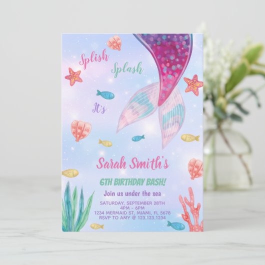 Anpassbare dunkelrosa Meerjungfrau zum Geburtstag Einladung (Stehend Vorderseite)