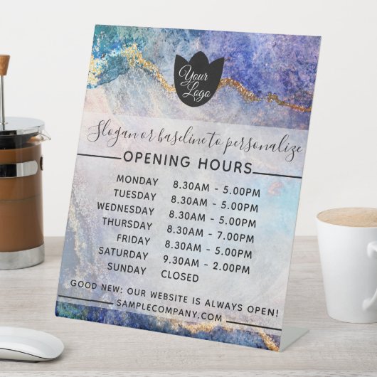 Anpassbare Geschäftszeiten für Logos und Texte Sockelschild (In Situ)