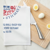 Anpassbare KING CHARLES III Geschirrtuch (Viertel Falte)