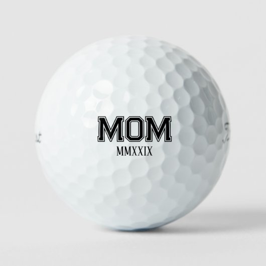 Anpassbare 'Mama' römische Zahlen Geschenk Golfball (Vorderseite)