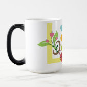 Anpassbare Monogramm-Tasse mit Blumendesign Verwandlungstasse (Links)