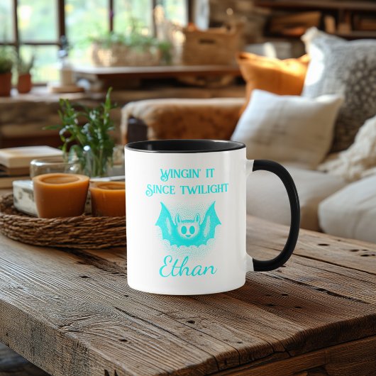 Anpassbare Neon Halloween Tasse - Cyan Bat Design